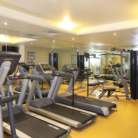 Emporio Ixtapa Hotel Ixtapa  Exterior photo The gym at the hotel