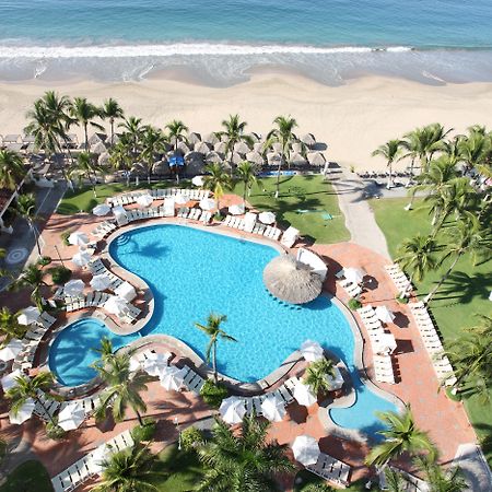 Emporio Ixtapa Hotel Ixtapa  Exterior photo Aerial view of the pool at the Sheraton Beach Resort